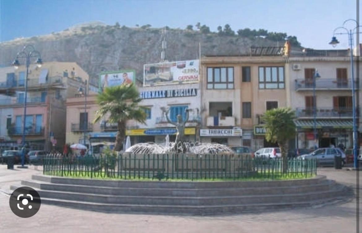Ninni Mondello House Exterior photo